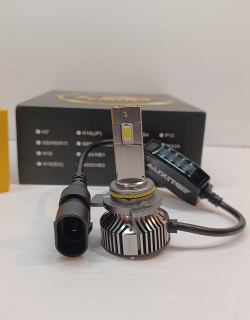 Load image into Gallery viewer, AUXITO 9012/HIR2 Fog Light Bulbs
