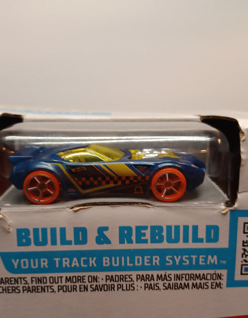 Load image into Gallery viewer, Hot Wheels Toy Car Track Set, Track Builder Unlimited
