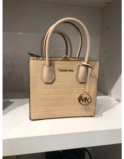 Load image into Gallery viewer, Michael Kors MERCER Medium Messenger Crossbody Satchel Bag $398
