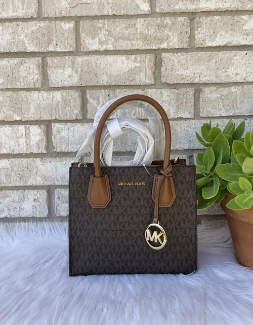 Load image into Gallery viewer, Michael Kors MERCER Medium Messenger Crossbody Satchel Bag $398
